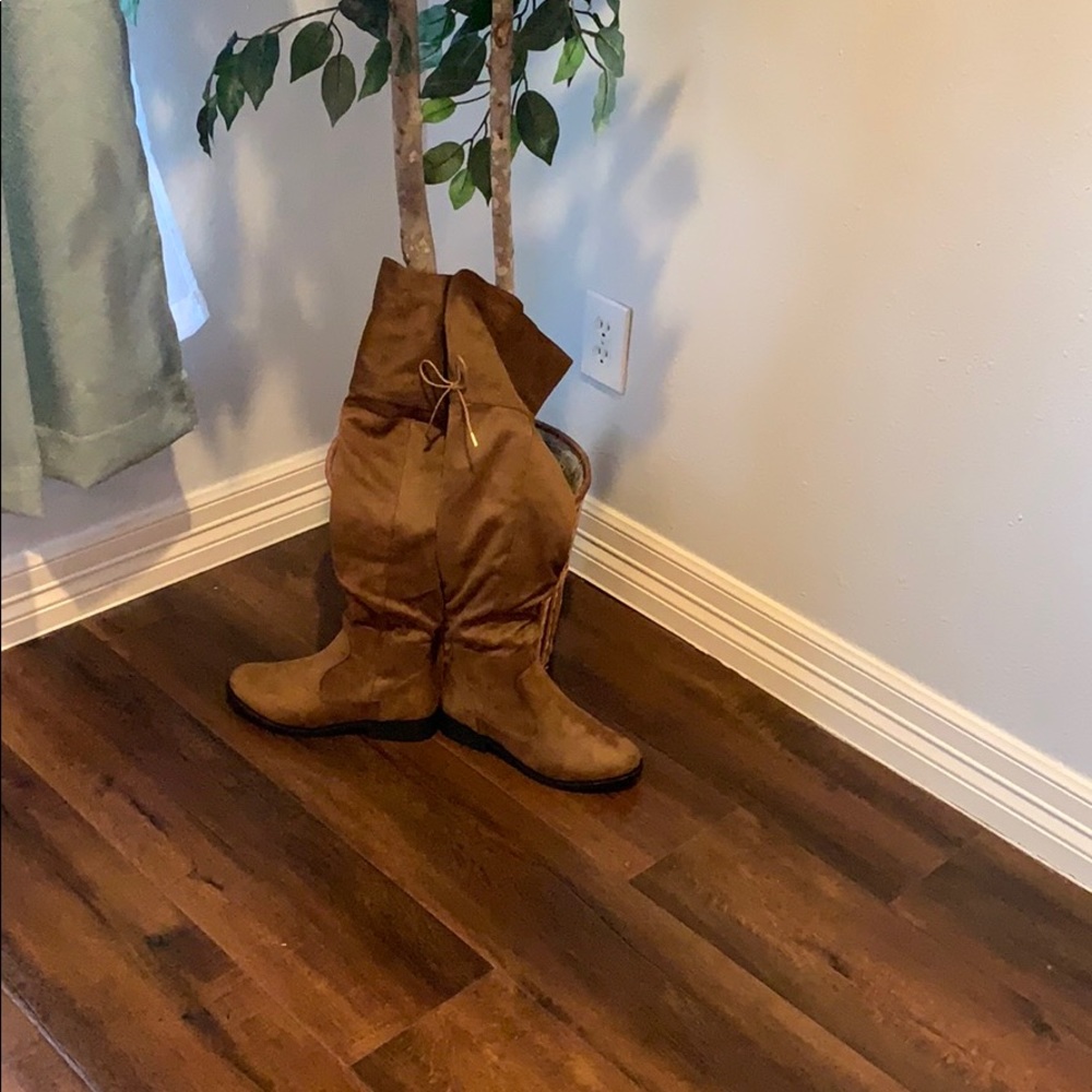 Brand New Coffee Suede Boot - Picture 4 of 6
